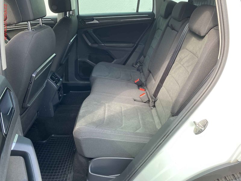 Volkswagen Tiguan (2018) 2.0 TSi 4x4, Highline, DSG - fotka 10 z 21