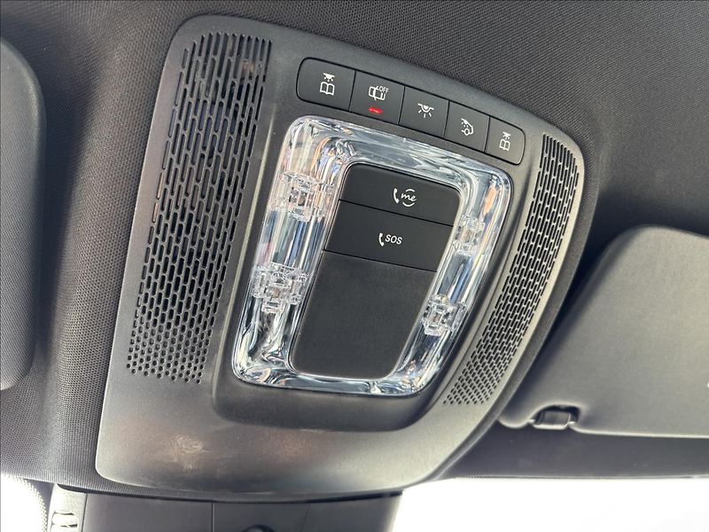 Mercedes-Benz GLB 2,0 200d 110kW 4Matic DCT - fotka 45 z 45