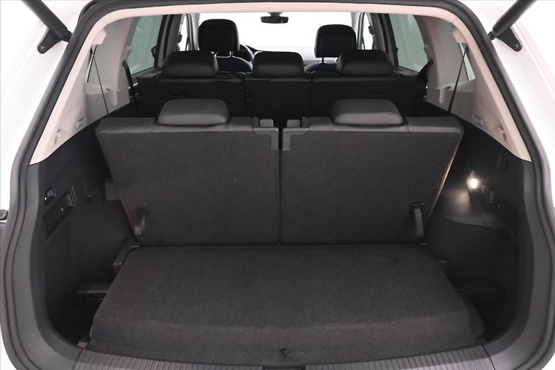 Volkswagen Tiguan Allspace 2,0 TDI 147 kW R-Line 4x4 7Mís - fotka 10 z 35