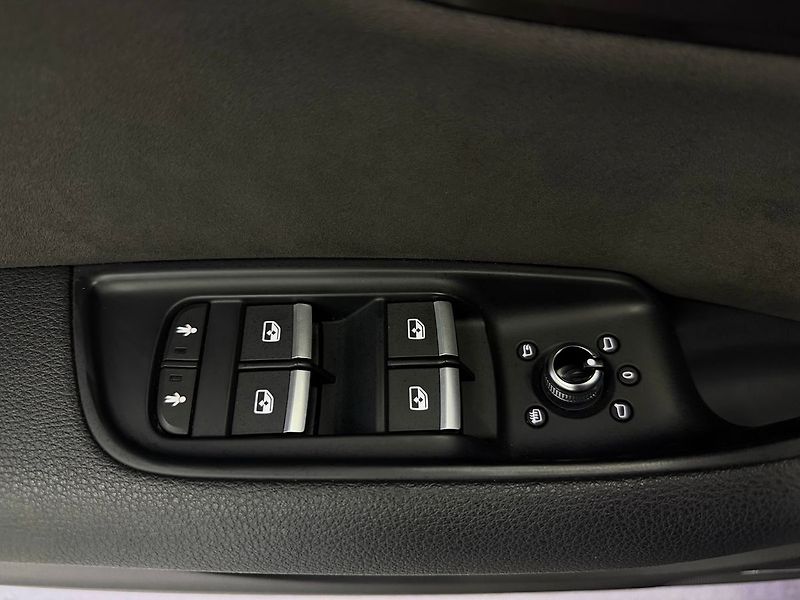 Audi Q7 3.0TDI 200KW QUATTRO S-LINE, V - fotka 25 z 28