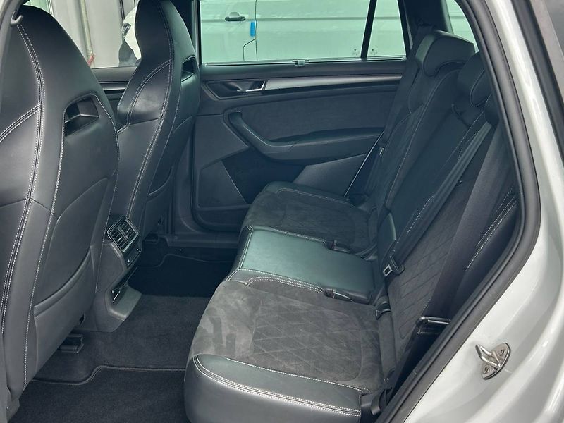 Škoda Kodiaq (2022) 2.0 TDI 7DSG 4x4 Sportline - fotka 26 z 35