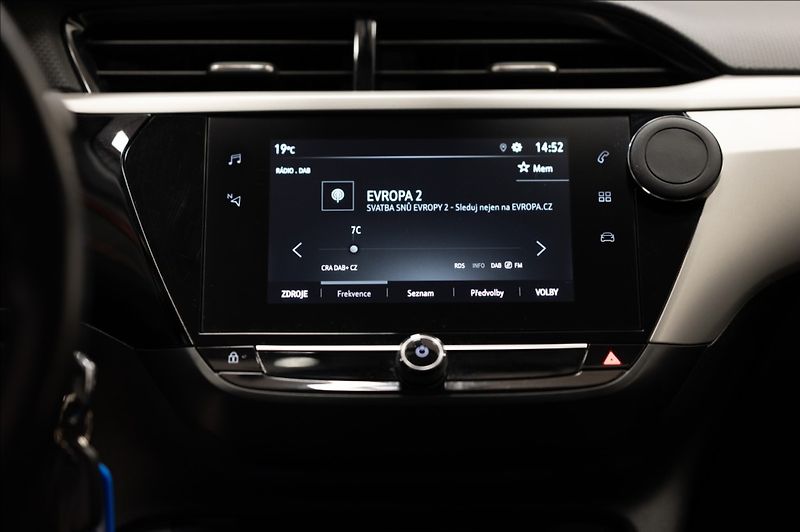 Opel Corsa (2019) 1,2 i KLIMA VÝHŘEV VOLANTU - fotka 21 z 27