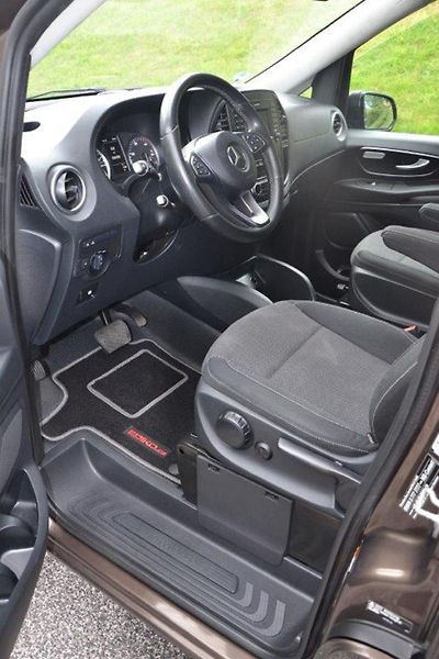 Mercedes-Benz Vito 116 CDi 7 míst, automat 7G  - fotka 12 z 41