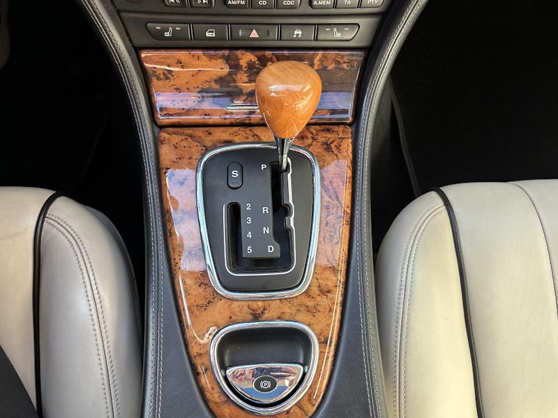 Jaguar S-Type (2007) 2.7D, 152kw Nová STK - fotka 16 z 18