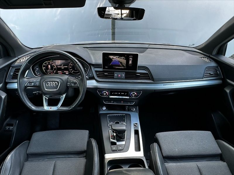 Audi Q5 2,0 TFSi 270kW-VIRTUAL-S Line - fotka 18 z 48