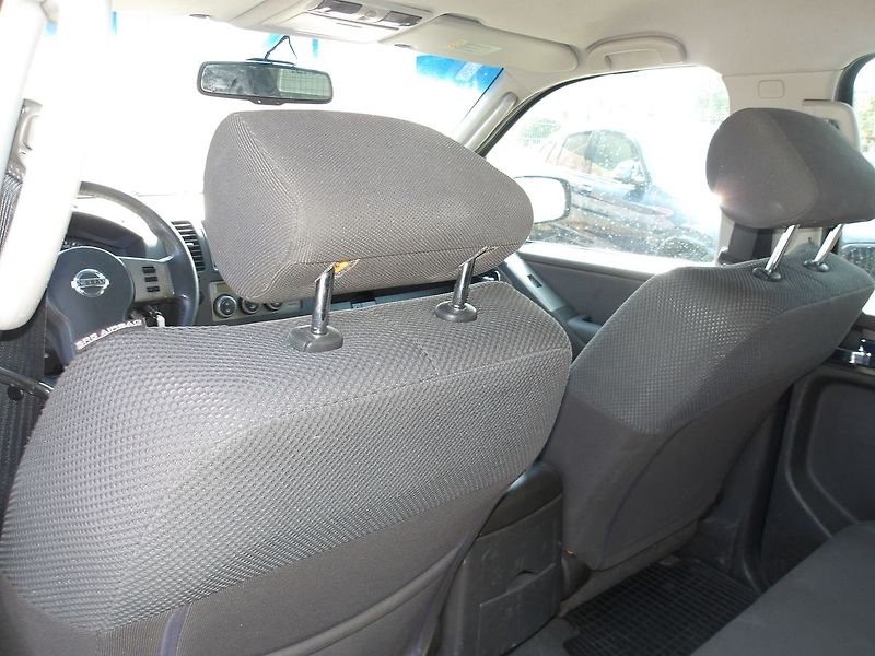 Nissan Navara 2,5TDCi 4x4 NAJ.200000km ! - fotka 22 z 33