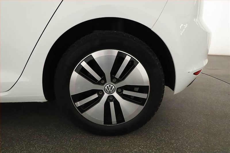 Volkswagen Golf (2016) 20.5 kWh - 25 Ah, SoH 79% - fotka 18 z 18