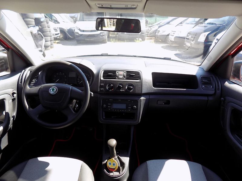 Škoda Roomster 1,2 TSI 63 KW ACTIVE, KLIMA - fotka 29 z 54