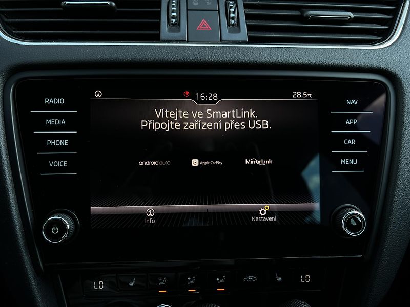 Škoda Octavia 1.4TSI 110kW DSG Kůže DPH - fotka 15 z 23