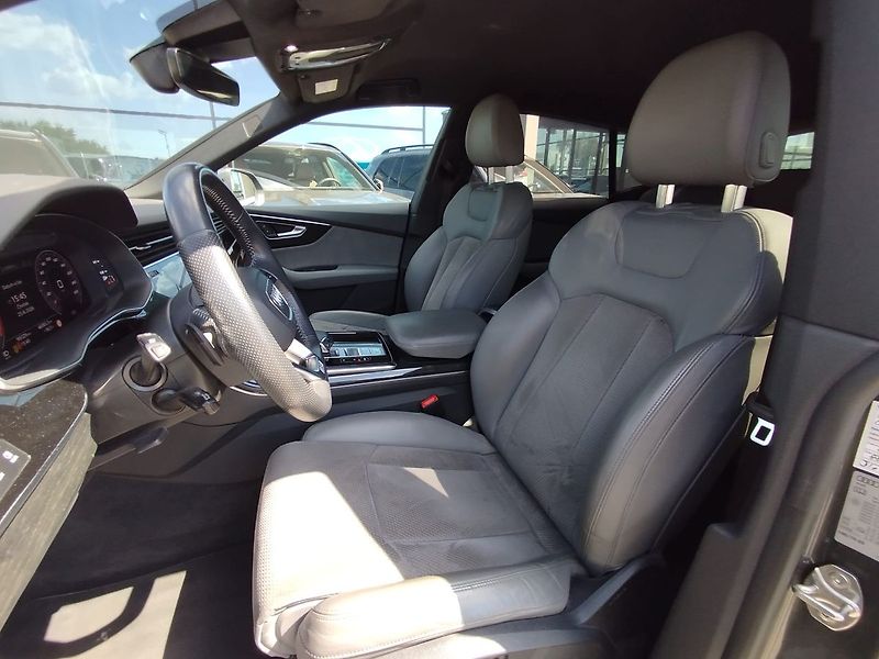 Audi Q8 50TDI Quattro S-Line, ČR, DPH - fotka 20 z 31