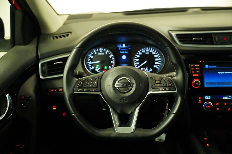 Nissan Qashqai - fotka 16 z 24