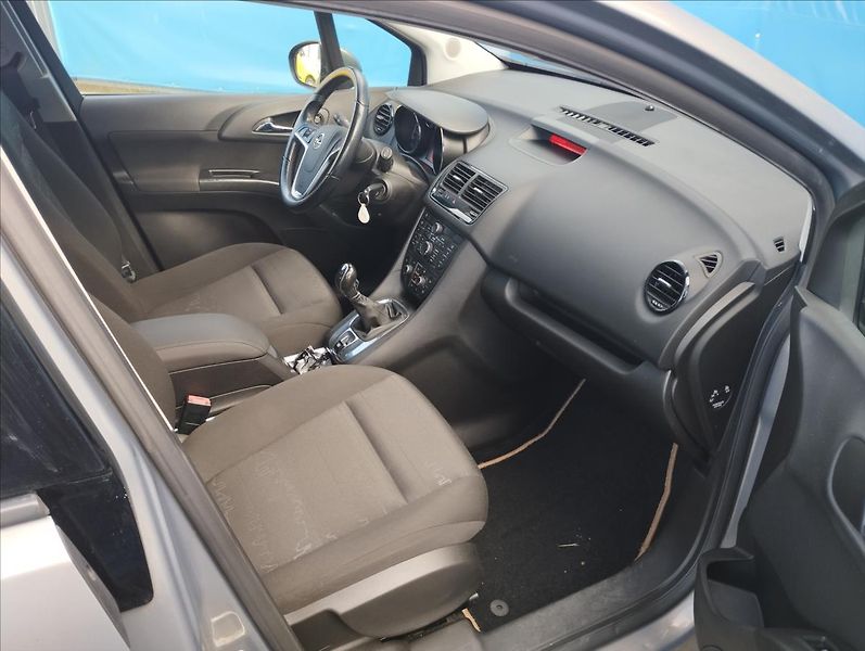 Opel Meriva 1,4 - fotka 9 z 20