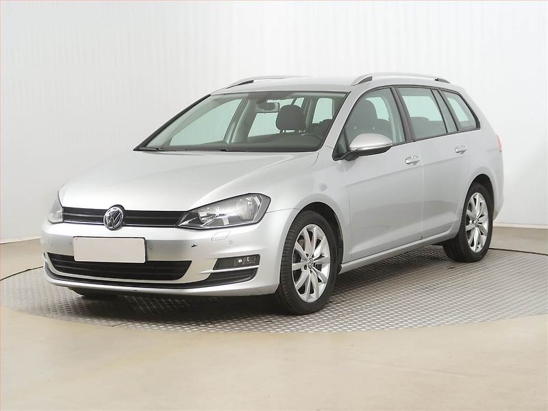 Volkswagen Golf (2015) 1.4 TSI, Tempomat - fotka 2 z 15