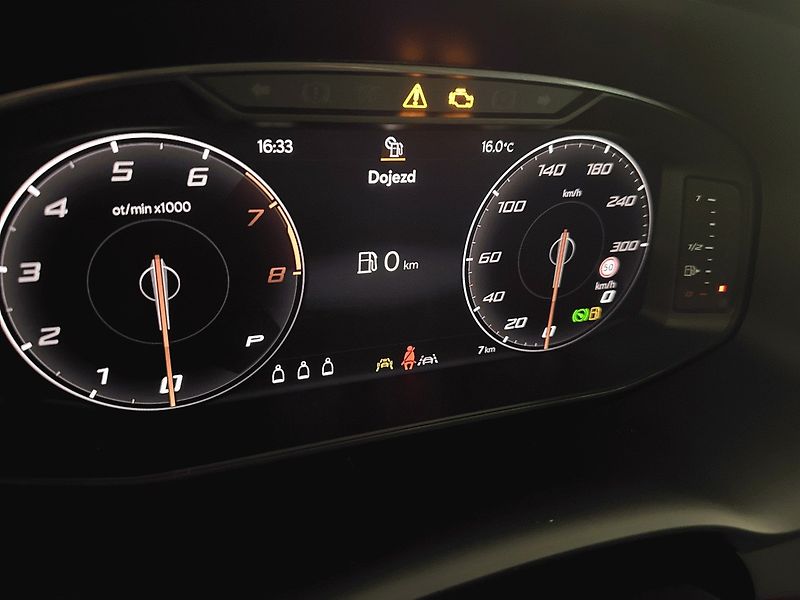 Cupra Ateca (2026) 1.5 TSI 150 DSG *TAŽNÉ* - fotka 8 z 11