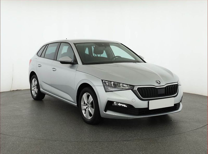 Škoda Scala (2020) 1.0 TSI, Tempomat - fotka 1 z 15