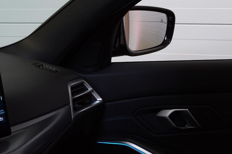 BMW Řada 3 320d,Xdrive,MPacket,ČR,DPH,HUD - fotka 16 z 41
