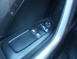 Peugeot 2008 (2016) 1.2 PureTech, Automat - náhled 15