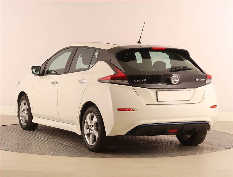 Nissan Leaf (2021) 40 kWh, SoH 91%, Automat - fotka 4 z 24