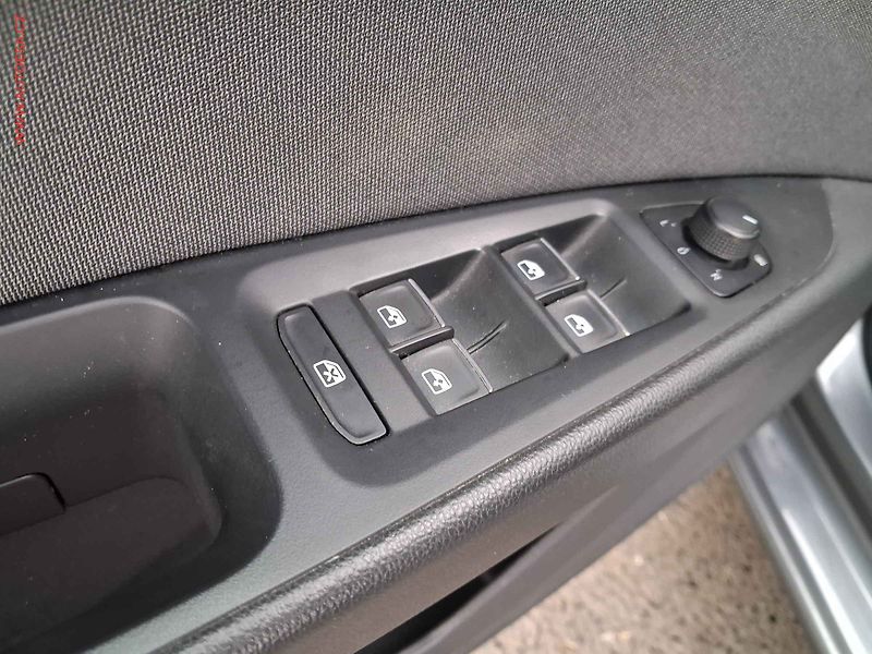 Seat Leon (2017) 1.4 TSi, Xcellence, +ALU - fotka 13 z 19