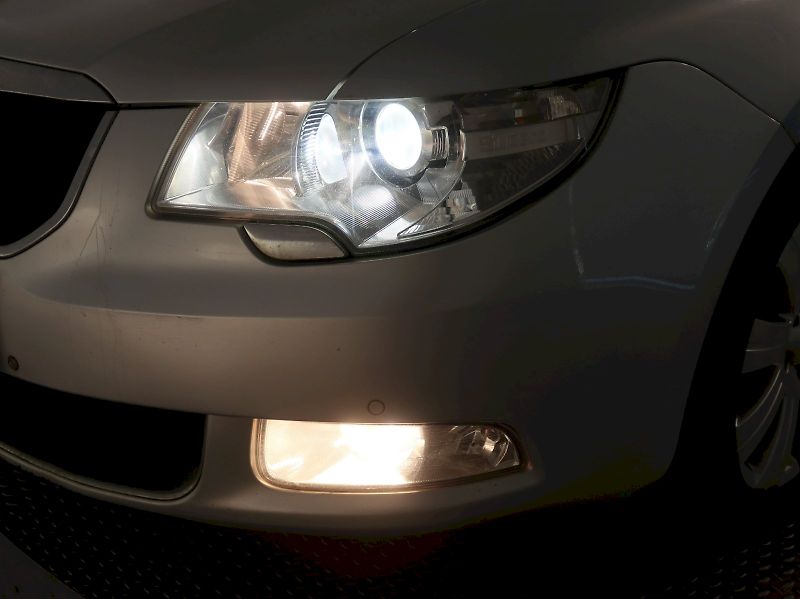 Škoda Superb (2013) ELEGANCE 2.0TDI 103KW 4x4 DSG - fotka 10 z 41