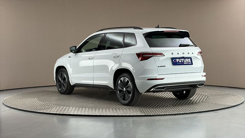 Škoda Karoq 1.5 TSI DSG Sportline - fotka 2 z 27
