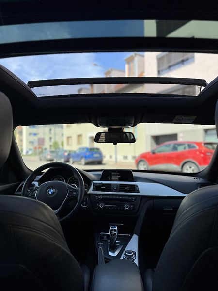 BMW Řada 3 330 GT panorama | kůže  - fotka 21 z 22