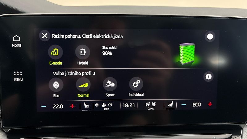 Škoda Octavia 1.4 TSI iV DSG Style - fotka 25 z 26