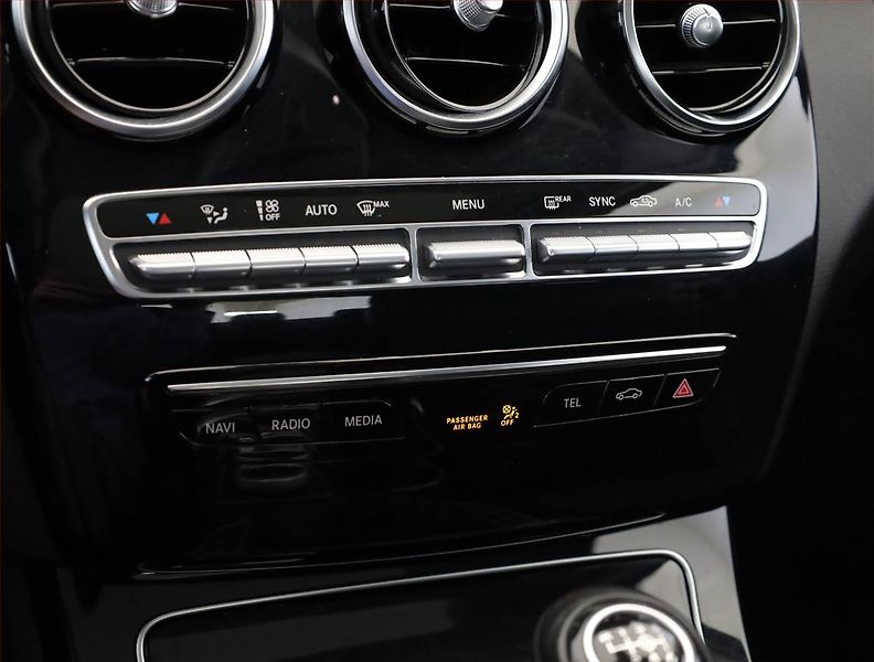Mercedes-Benz Třídy C (2020) C 200 d, Navi, Tempomat - fotka 14 z 21