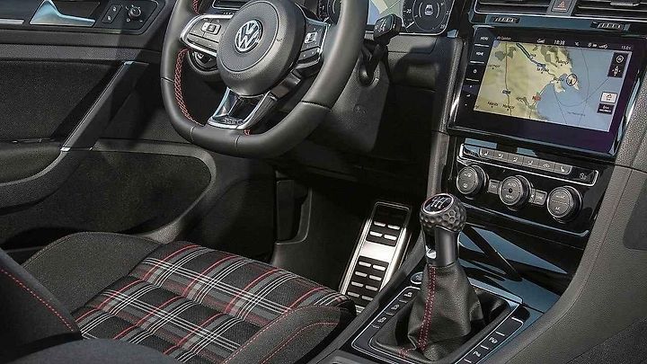 Aktuální Volkswagen Golf GTI Performance.