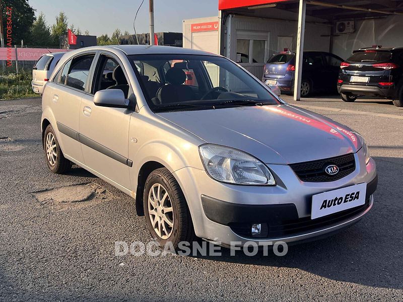 Kia Rio (2009) 1.5 CRDi, ČR, autoAC - fotka 1 z 3
