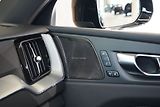 Volvo XC60 B5 Plus Black Edition, 360° - náhled 38
