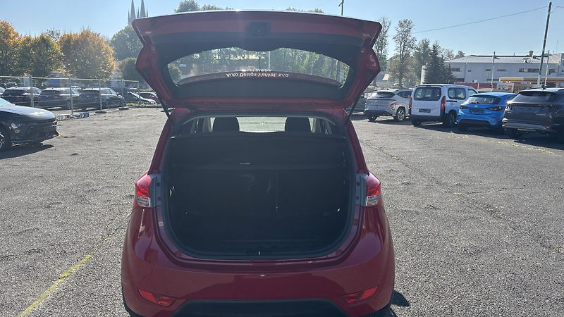 Hyundai ix20 (2015) 1.6I MT TRIKOLOR - fotka 18 z 18