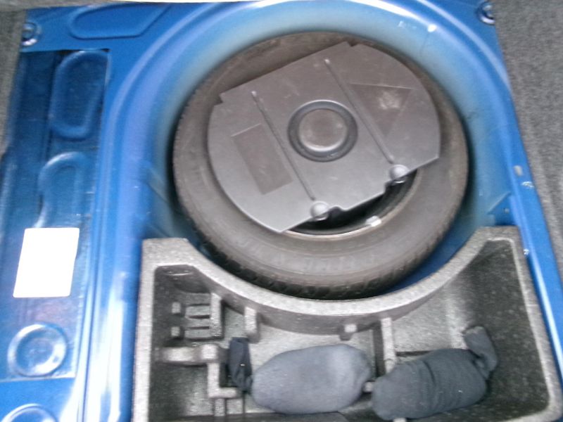 Škoda Fabia (2005) 1,4 16V KLIMA ROZVODY - fotka 14 z 21