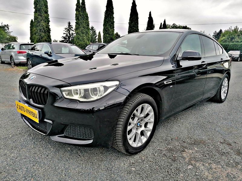 BMW Řada 5 (2014) GT 530d xDrive M-paket - fotka 2 z 40
