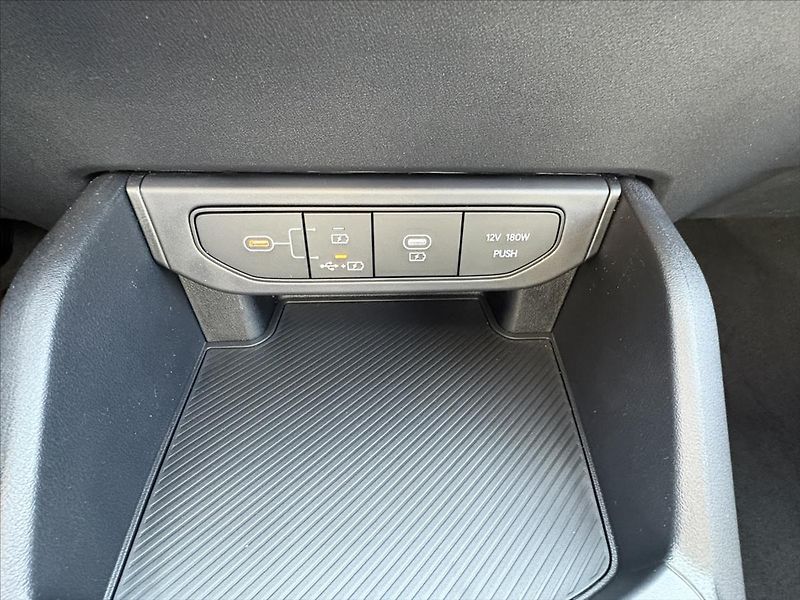 Kia K4 (2025) 1,0   T-GDI EXCLUSIVE - fotka 16 z 23