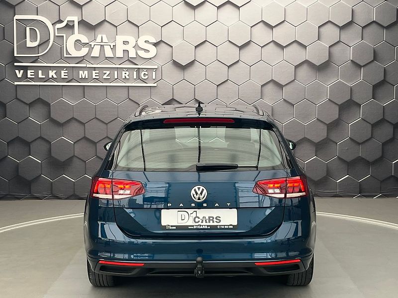 Volkswagen Passat 2.0 TDi LED SVĚTLA, rezervace - fotka 3 z 96