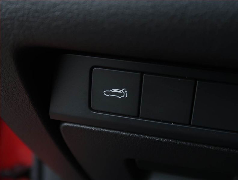 Mazda CX-30 (2019) Skyactiv-G 2.0, ČR,1.maj - fotka 21 z 24