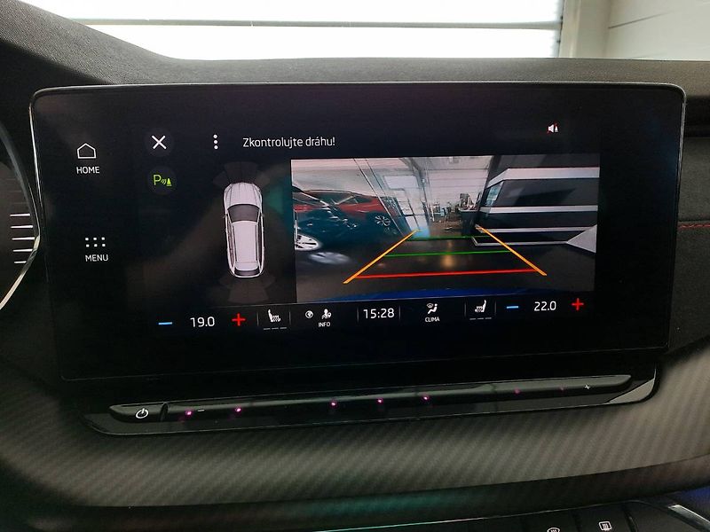 Škoda Octavia (2021) Combi RS 2.0 TSI (180kW/245k) - fotka 15 z 27