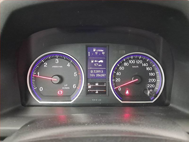 Honda CR-V (2011) 2.2 i-DTEC, 4X4, Serv.kniha - fotka 11 z 17