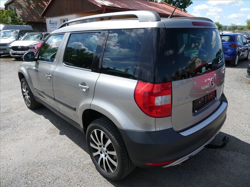 Škoda Yeti 2,0 TDi 81kW 4x4,2x kola,závěs - fotka 7 z 42