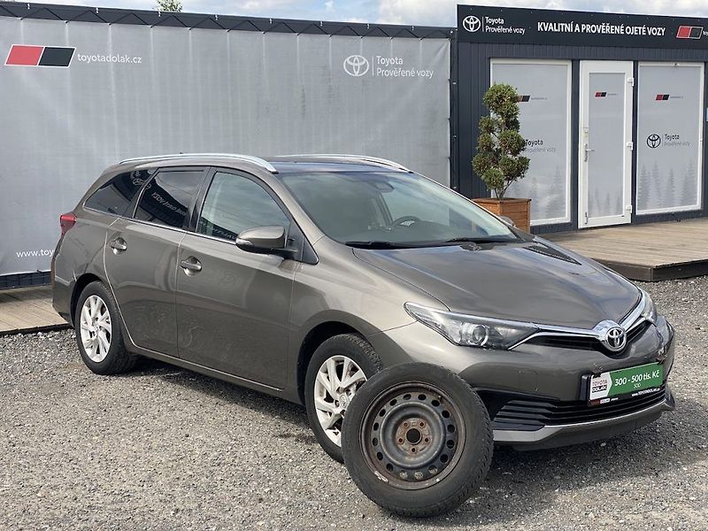 Toyota Auris 1.6i, ČR, Active, záruka - fotka 1 z 19