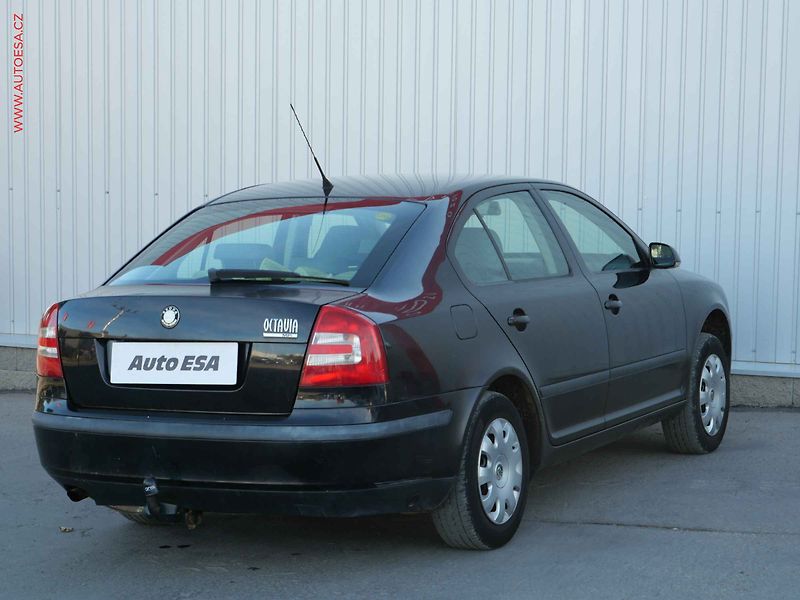 Škoda Octavia (2008) 1.6 MPi, ČR, AC, tažné - fotka 4 z 14
