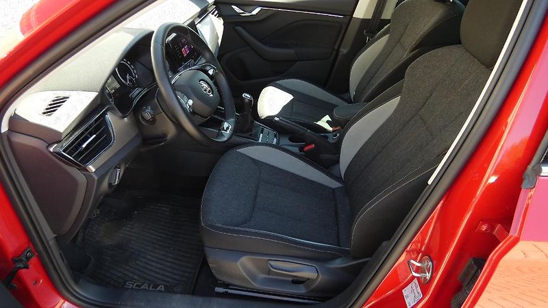 Škoda Scala 1.5TSI Style - fotka 19 z 24