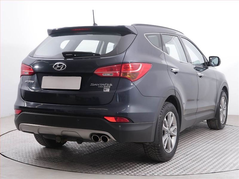 Hyundai Santa Fe (2013) 2.2 CRDi, 4X4, Tempomat - fotka 5 z 17