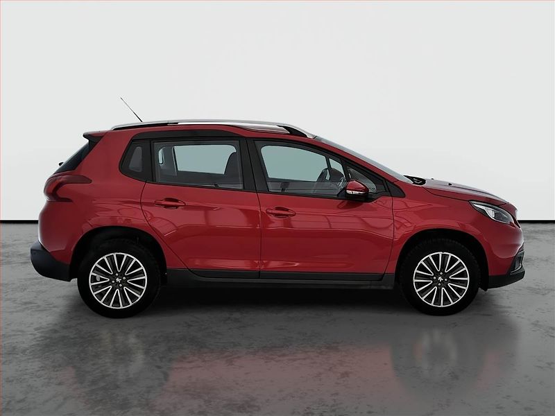 Peugeot 2008 (2019) 1.2 PureTech, ČR,1.maj - fotka 6 z 16