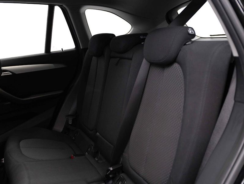 BMW X1 20i xDrive - fotka 22 z 22