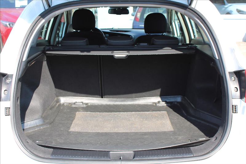Kia Ceed 1,6 GDi  ČR,1.MAJITEL,TOP - fotka 25 z 33