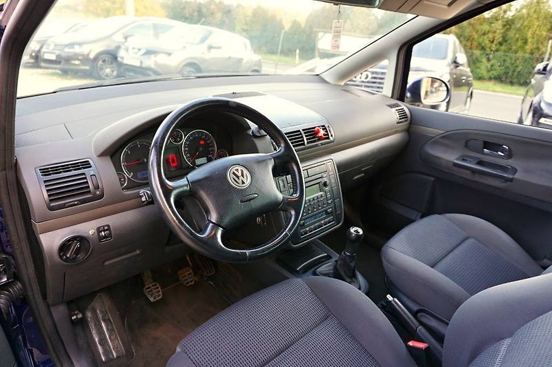 Volkswagen Sharan (2007) 2,0 TDI 103 kW - fotka 28 z 43