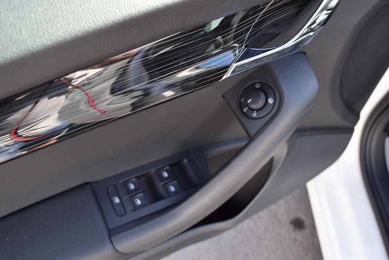 Škoda Octavia (2020) 2.0TDI 110kw AMBITION NAVI APP - fotka 20 z 48