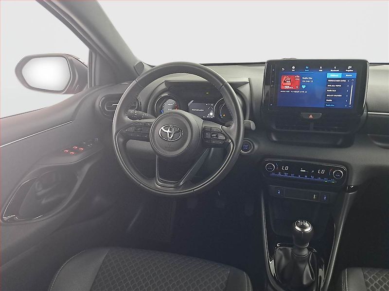 Toyota Yaris (2022) 1.5 VVT-i, Serv.kniha, Kůže - fotka 7 z 21